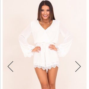 White girly romper🌸